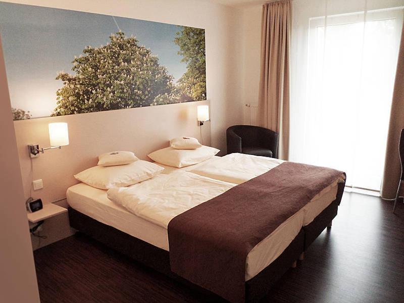Das Neue Hotel Am Park Fröndenberg Eksteriør billede