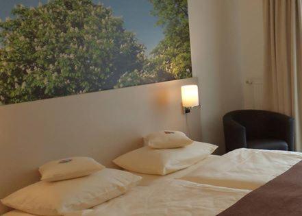 Das Neue Hotel Am Park Fröndenberg Eksteriør billede