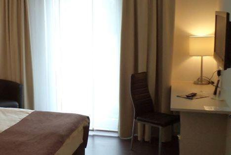 Das Neue Hotel Am Park Fröndenberg Eksteriør billede